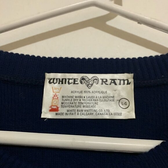 Vintage 1988 Calgary Winter Olympics Knit Sweater Canada Made Size L - Picture 5 of 5